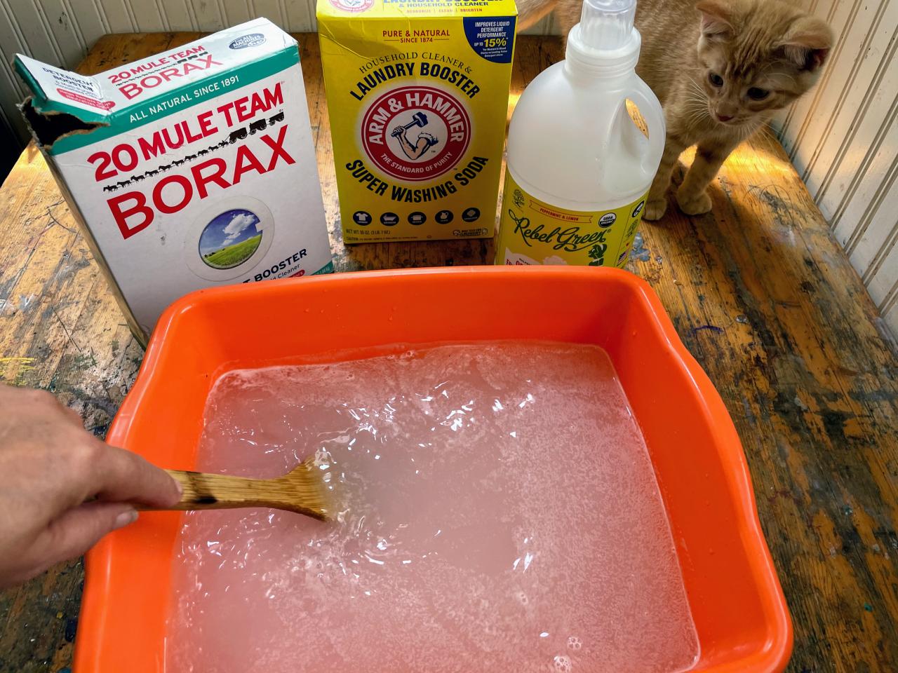 What Is Borax And Is Borax A Good, Natural Cleaner?