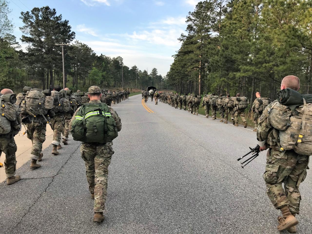 Leading By Example: Army Rangers Strengthen Ties With Infantry Trainees,  Ranger Hopefuls | Article | The United States Army